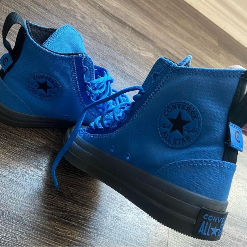 Brand new blue and grey converse